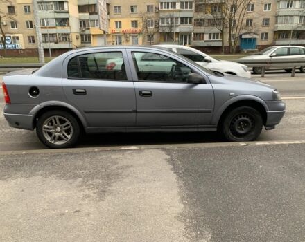 Серый Опель Астра, объемом двигателя 1.4 л и пробегом 224 тыс. км за 2300 $, фото 3 на Automoto.ua