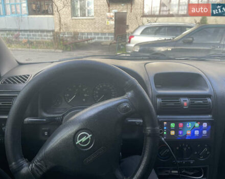 Серый Опель Астра, объемом двигателя 1.6 л и пробегом 290 тыс. км за 2400 $, фото 18 на Automoto.ua