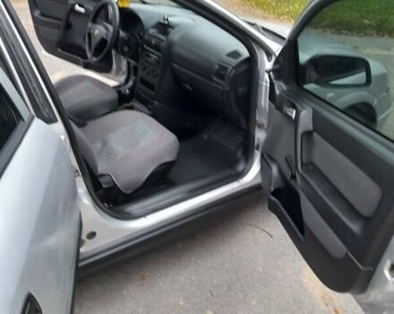 Сірий Опель Астра, об'ємом двигуна 1.39 л та пробігом 250 тис. км за 2900 $, фото 16 на Automoto.ua