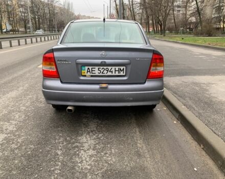 Серый Опель Астра, объемом двигателя 1.4 л и пробегом 224 тыс. км за 2300 $, фото 4 на Automoto.ua