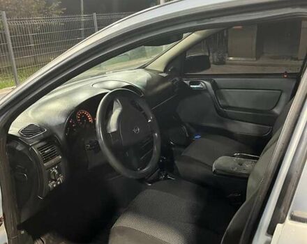 Серый Опель Астра, объемом двигателя 1.4 л и пробегом 146 тыс. км за 3600 $, фото 3 на Automoto.ua