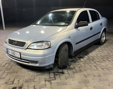 Серый Опель Астра, объемом двигателя 1.4 л и пробегом 146 тыс. км за 3600 $, фото 1 на Automoto.ua