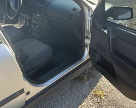 Серый Опель Астра, объемом двигателя 1.4 л и пробегом 270 тыс. км за 3400 $, фото 4 на Automoto.ua