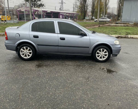 Серый Опель Астра, объемом двигателя 1.4 л и пробегом 283 тыс. км за 3200 $, фото 9 на Automoto.ua