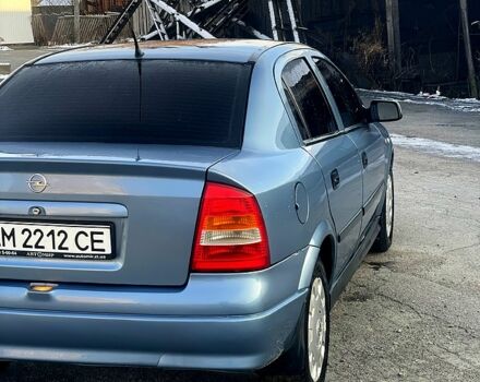 Серый Опель Астра, объемом двигателя 1.4 л и пробегом 350 тыс. км за 4000 $, фото 5 на Automoto.ua
