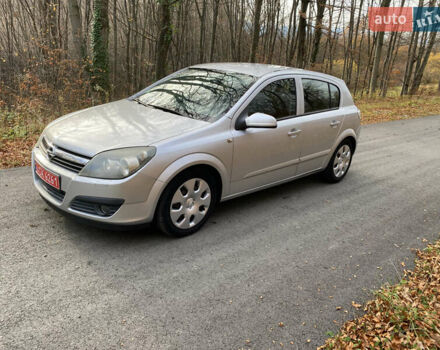 Серый Опель Астра, объемом двигателя 1.6 л и пробегом 256 тыс. км за 4350 $, фото 2 на Automoto.ua