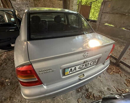 Сірий Опель Астра, об'ємом двигуна 1.39 л та пробігом 346 тис. км за 2950 $, фото 1 на Automoto.ua