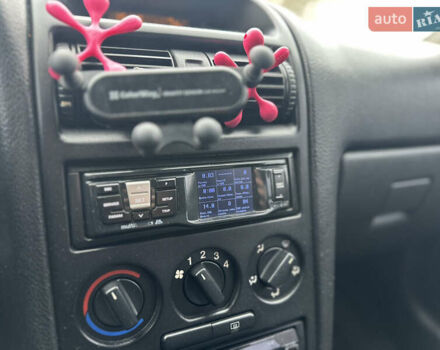 Опель Астра 2006 у Сумах на Automoto.ua Сірий Опель Астра, об'ємом двигуна 1.4 л та пробігом 253 тис. км за 3999 $, фото 12 на Automoto.ua