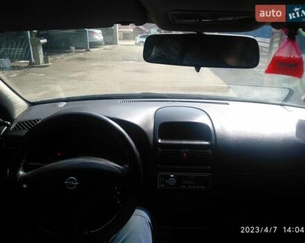 Серый Опель Астра, объемом двигателя 1.4 л и пробегом 278 тыс. км за 4000 $, фото 2 на Automoto.ua