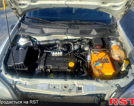 Серый Опель Астра, объемом двигателя 1.4 л и пробегом 200 тыс. км за 3500 $, фото 5 на Automoto.ua