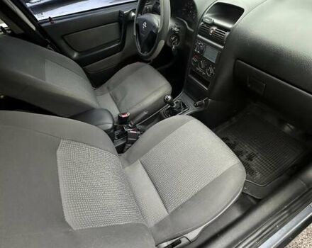 Серый Опель Астра, объемом двигателя 1.36 л и пробегом 186 тыс. км за 4400 $, фото 26 на Automoto.ua