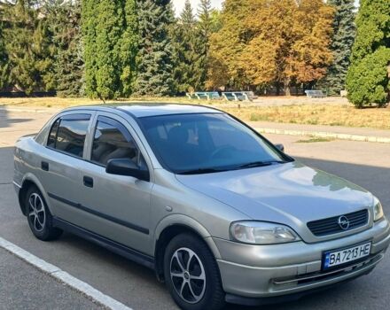 Серый Опель Астра, объемом двигателя 1.4 л и пробегом 260 тыс. км за 3590 $, фото 1 на Automoto.ua