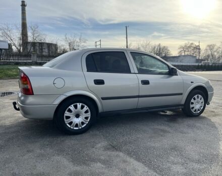 Сірий Опель Астра, об'ємом двигуна 1.4 л та пробігом 230 тис. км за 3700 $, фото 4 на Automoto.ua