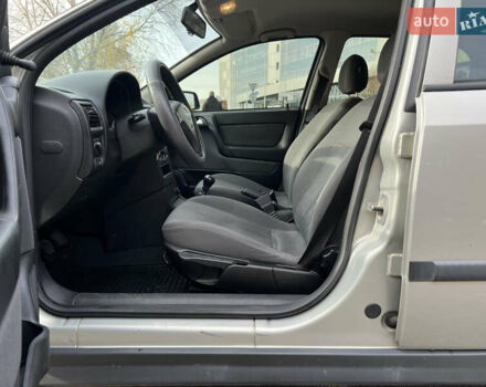 Серый Опель Астра, объемом двигателя 1.36 л и пробегом 77 тыс. км за 3999 $, фото 29 на Automoto.ua