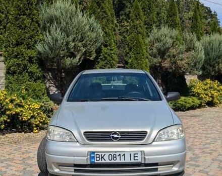 Серый Опель Астра, объемом двигателя 1.4 л и пробегом 498 тыс. км за 3000 $, фото 1 на Automoto.ua