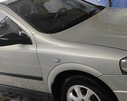 Серый Опель Астра, объемом двигателя 1.36 л и пробегом 362 тыс. км за 3900 $, фото 2 на Automoto.ua