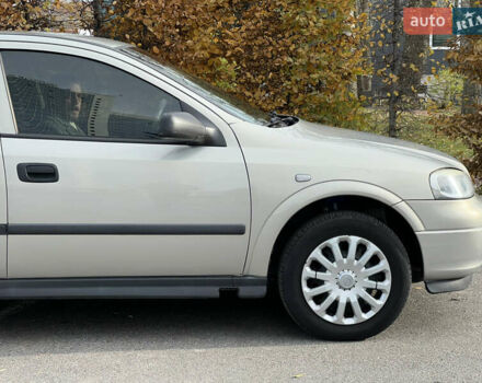 Серый Опель Астра, объемом двигателя 1.36 л и пробегом 77 тыс. км за 3999 $, фото 25 на Automoto.ua