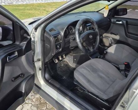 Серый Опель Астра, объемом двигателя 1.4 л и пробегом 361 тыс. км за 3800 $, фото 12 на Automoto.ua