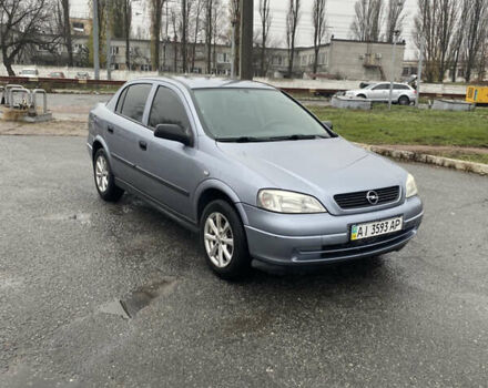 Серый Опель Астра, объемом двигателя 1.4 л и пробегом 283 тыс. км за 3200 $, фото 1 на Automoto.ua