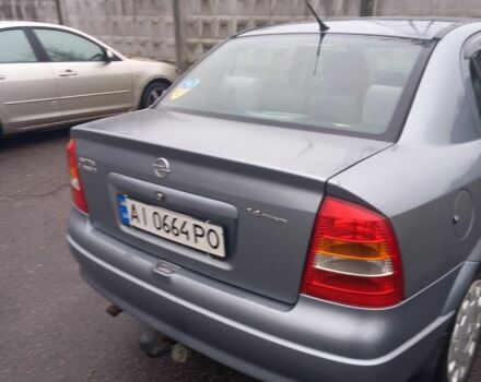 Серый Опель Астра, объемом двигателя 1.4 л и пробегом 256 тыс. км за 3200 $, фото 2 на Automoto.ua