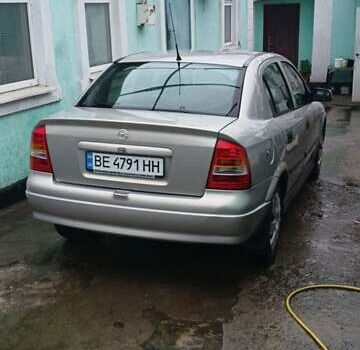 Сірий Опель Астра, об'ємом двигуна 1.4 л та пробігом 200 тис. км за 3800 $, фото 5 на Automoto.ua