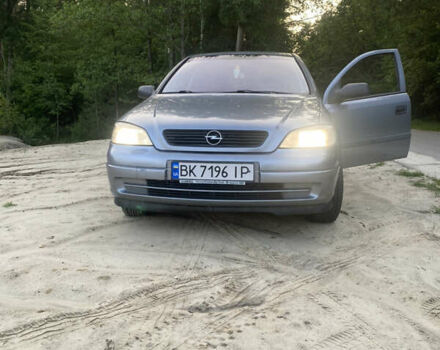 Серый Опель Астра, объемом двигателя 1.4 л и пробегом 200 тыс. км за 3700 $, фото 9 на Automoto.ua
