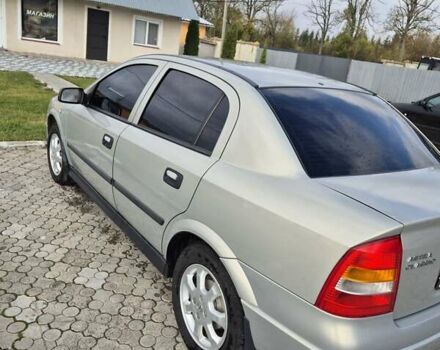 Серый Опель Астра, объемом двигателя 1.4 л и пробегом 361 тыс. км за 3800 $, фото 6 на Automoto.ua