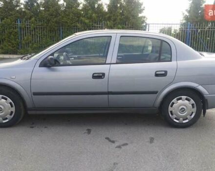 Серый Опель Астра, объемом двигателя 1.39 л и пробегом 145 тыс. км за 3900 $, фото 7 на Automoto.ua