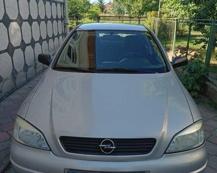 Серый Опель Астра, объемом двигателя 1.4 л и пробегом 189 тыс. км за 3900 $, фото 2 на Automoto.ua