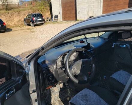 Сірий Опель Астра, об'ємом двигуна 0 л та пробігом 195 тис. км за 2800 $, фото 4 на Automoto.ua