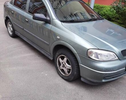 Серый Опель Астра, объемом двигателя 1.4 л и пробегом 190 тыс. км за 4000 $, фото 1 на Automoto.ua