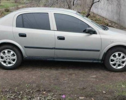 Серый Опель Астра, объемом двигателя 1.36 л и пробегом 362 тыс. км за 3900 $, фото 15 на Automoto.ua