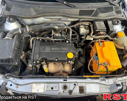 Серый Опель Астра, объемом двигателя 1.4 л и пробегом 200 тыс. км за 3600 $, фото 9 на Automoto.ua