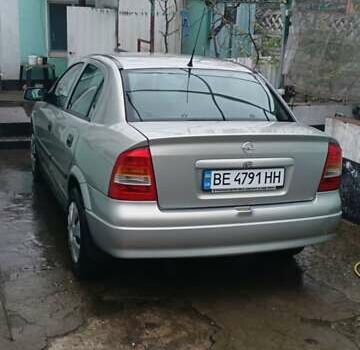 Сірий Опель Астра, об'ємом двигуна 1.4 л та пробігом 200 тис. км за 3800 $, фото 2 на Automoto.ua