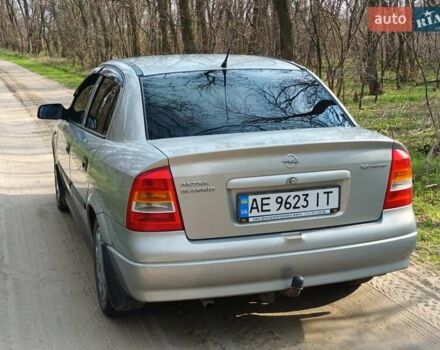 Серый Опель Астра, объемом двигателя 1.4 л и пробегом 184 тыс. км за 4000 $, фото 4 на Automoto.ua