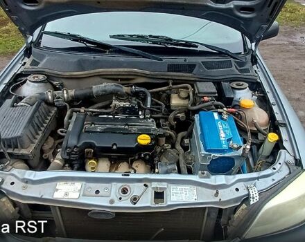 Сірий Опель Астра, об'ємом двигуна 1.4 л та пробігом 300 тис. км за 2000 $, фото 5 на Automoto.ua