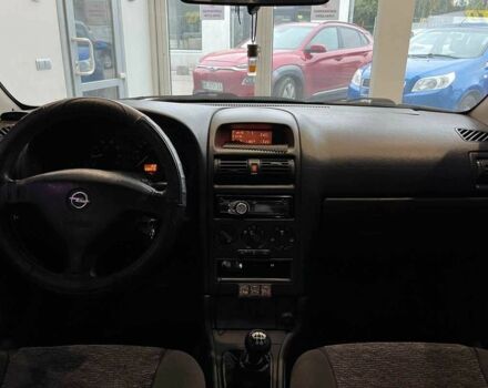 Сірий Опель Астра, об'ємом двигуна 1.4 л та пробігом 245 тис. км за 3650 $, фото 16 на Automoto.ua