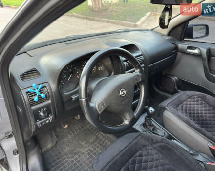 Сірий Опель Астра, об'ємом двигуна 1.6 л та пробігом 250 тис. км за 3600 $, фото 21 на Automoto.ua