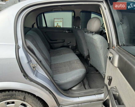 Серый Опель Астра, объемом двигателя 1.4 л и пробегом 188 тыс. км за 3800 $, фото 13 на Automoto.ua