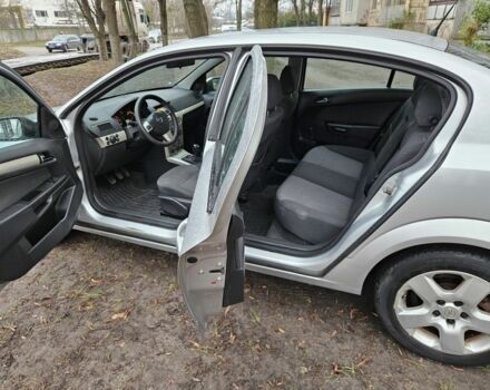 Сірий Опель Астра, об'ємом двигуна 1.3 л та пробігом 286 тис. км за 2350 $, фото 7 на Automoto.ua