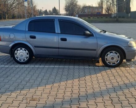 Серый Опель Астра, объемом двигателя 1.4 л и пробегом 173 тыс. км за 2900 $, фото 2 на Automoto.ua