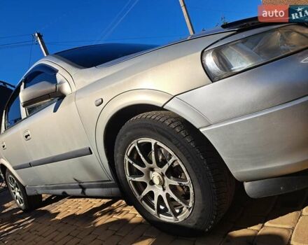 Серый Опель Астра, объемом двигателя 1.6 л и пробегом 300 тыс. км за 4600 $, фото 2 на Automoto.ua