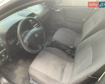 Серый Опель Астра, объемом двигателя 1.4 л и пробегом 266 тыс. км за 4500 $, фото 5 на Automoto.ua