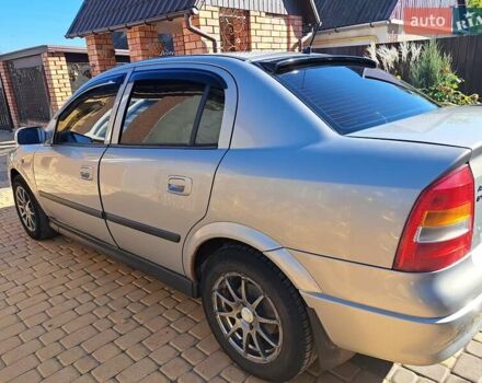 Серый Опель Астра, объемом двигателя 1.6 л и пробегом 300 тыс. км за 4600 $, фото 7 на Automoto.ua