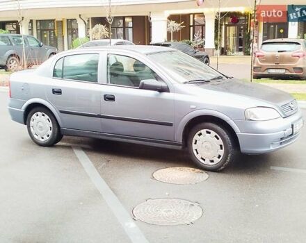 Сірий Опель Астра, об'ємом двигуна 1.4 л та пробігом 136 тис. км за 3000 $, фото 4 на Automoto.ua