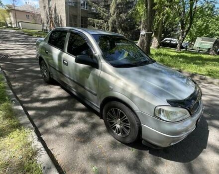 Серый Опель Астра, объемом двигателя 1.6 л и пробегом 176 тыс. км за 4750 $, фото 5 на Automoto.ua