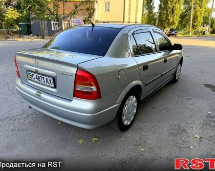 Серый Опель Астра, объемом двигателя 1.4 л и пробегом 178 тыс. км за 4000 $, фото 2 на Automoto.ua