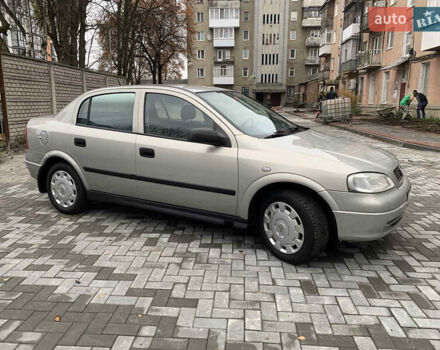 Серый Опель Астра, объемом двигателя 1.4 л и пробегом 216 тыс. км за 2650 $, фото 4 на Automoto.ua