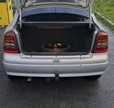 Серый Опель Астра, объемом двигателя 1.39 л и пробегом 202 тыс. км за 3000 $, фото 7 на Automoto.ua