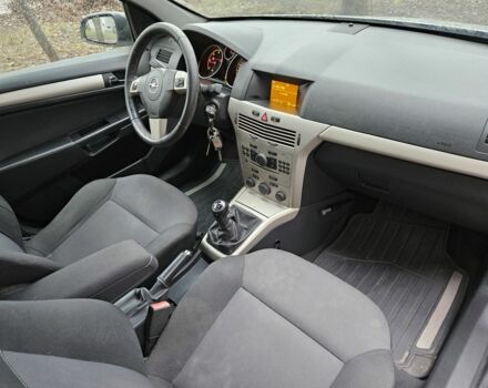 Сірий Опель Астра, об'ємом двигуна 1.3 л та пробігом 286 тис. км за 2350 $, фото 10 на Automoto.ua